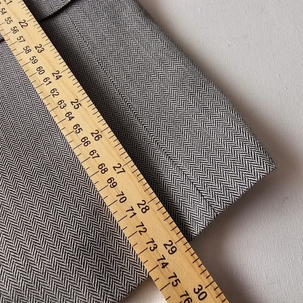 Stafford Essentials Men's Gray‎ Herringbone Classic Fit Sports Coat 42 Short NWT